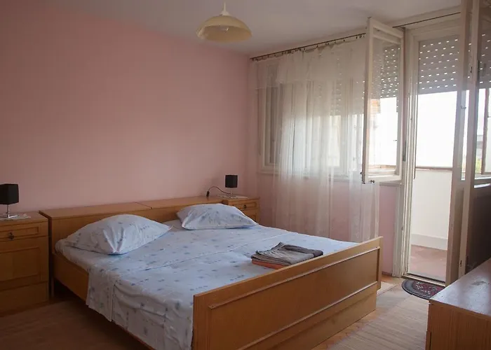 Apartment Anavi 93 Split